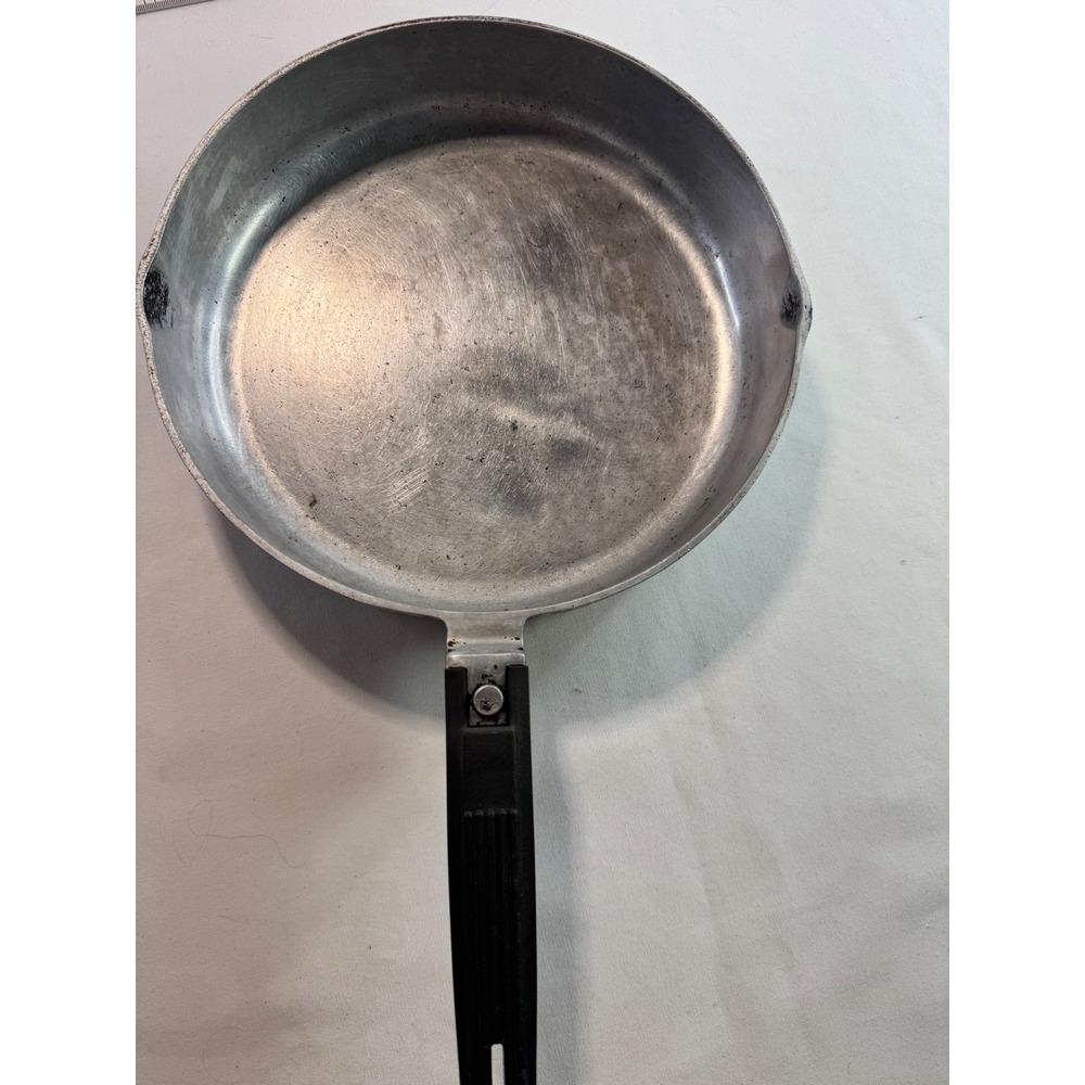 Magnalite 4508 10 Inch Cast Aluminum Skillet Frying Pan Made in USA Vintage
